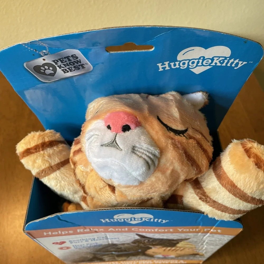 Huggie Kitty Pet Toy That Helps Relax Calm Comfort Cat Pet Anxiety Heartbeat